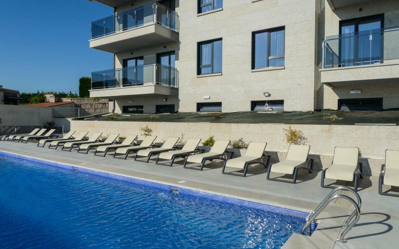 Apartamentos Onzamar Sanxenxo Exteriör bild