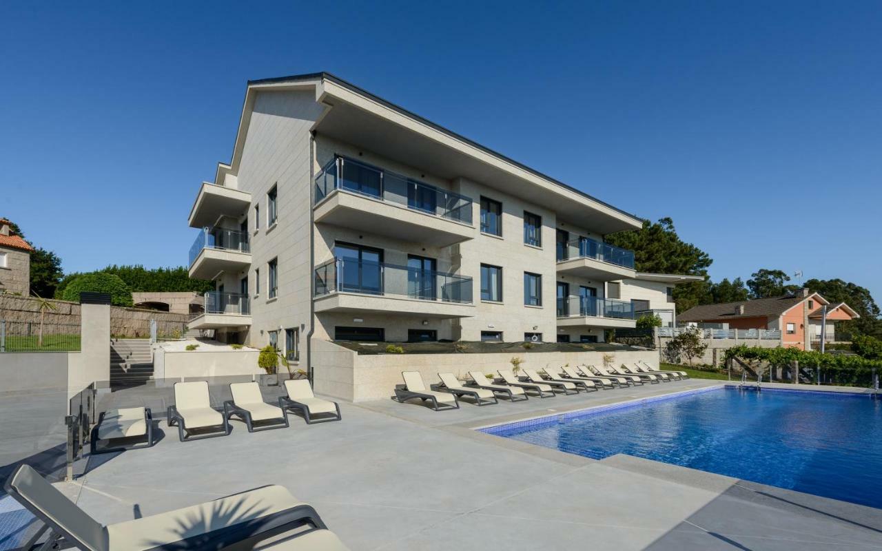 Apartamentos Onzamar Sanxenxo Exteriör bild